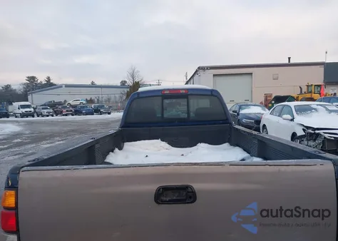 2003 Toyota Tundra Sr5 V8 z USA, uszkodzony, nr VIN 5TBKT44183S439029